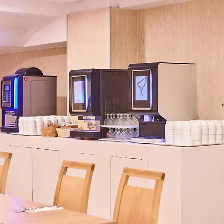 Ahoi! Urban Hotel 3*